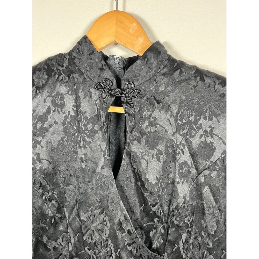 Vintage D.B.Y. Ltd Black Floral Jacquard Cheongsam Dress Frog Closure Size 11 - Picture 3 of 7